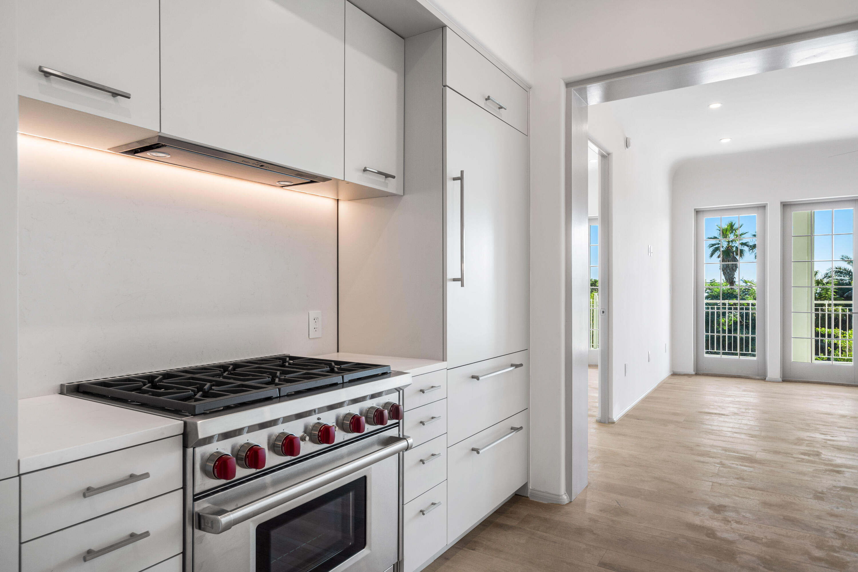 45 W Solaire Way, 103