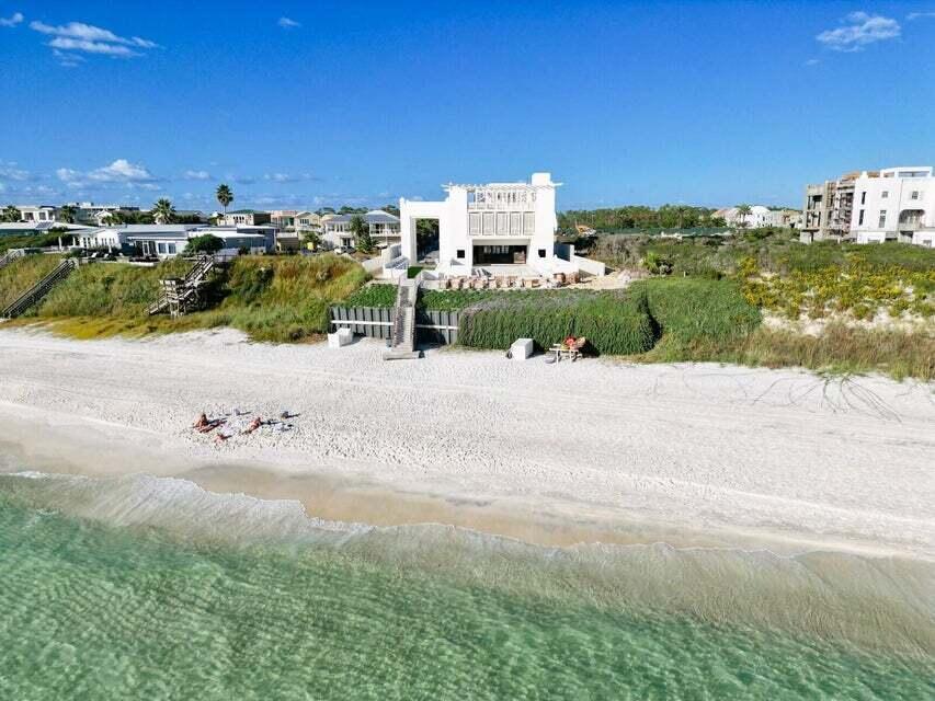 45 W Solaire Way, 103