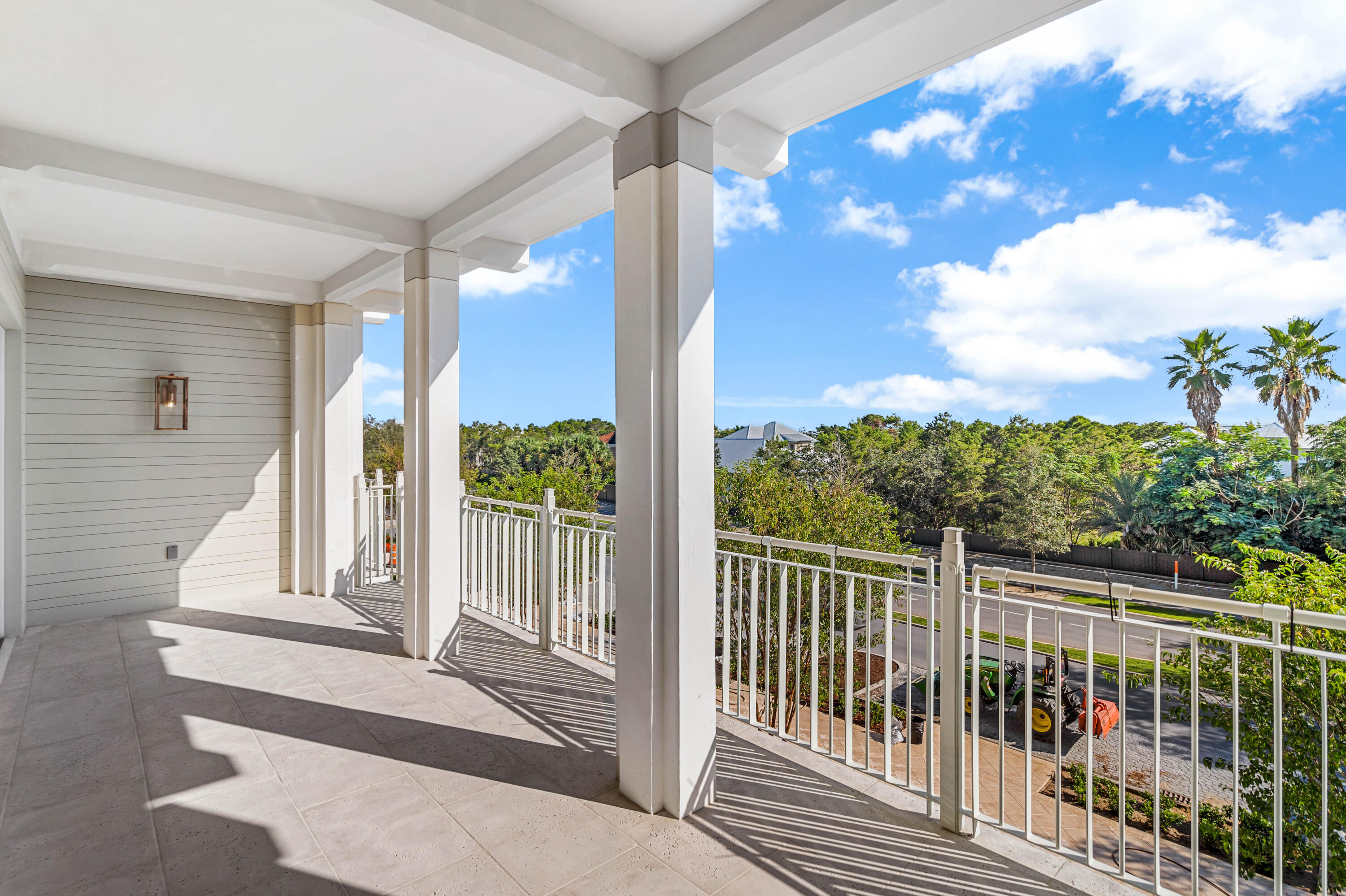 45 W Solaire Way, 105