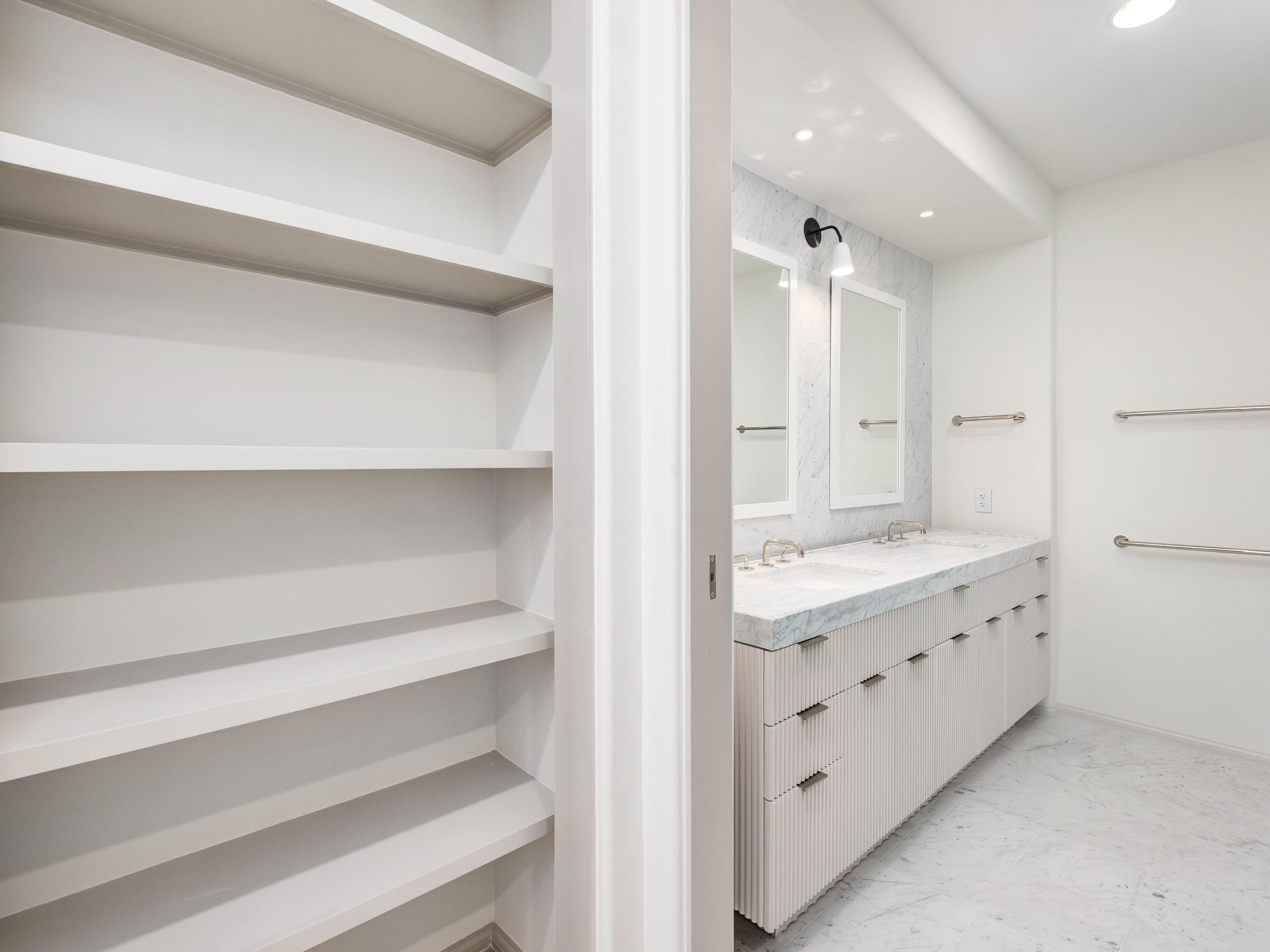 45 W Solaire Way, 304