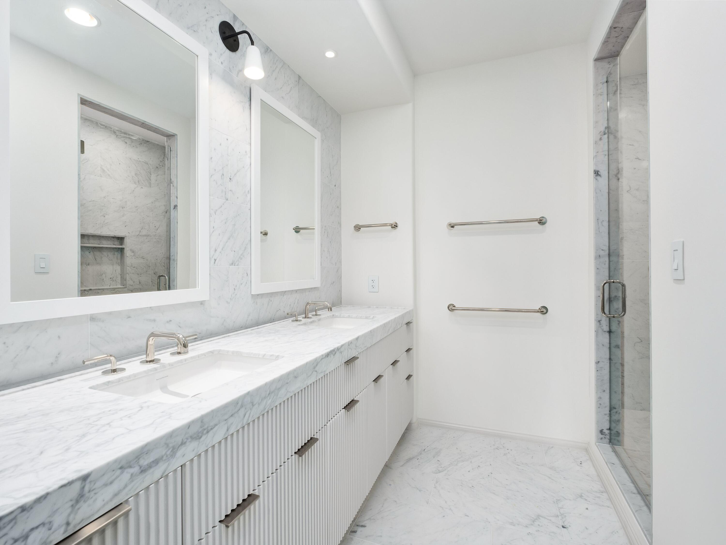 45 W Solaire Way, 304