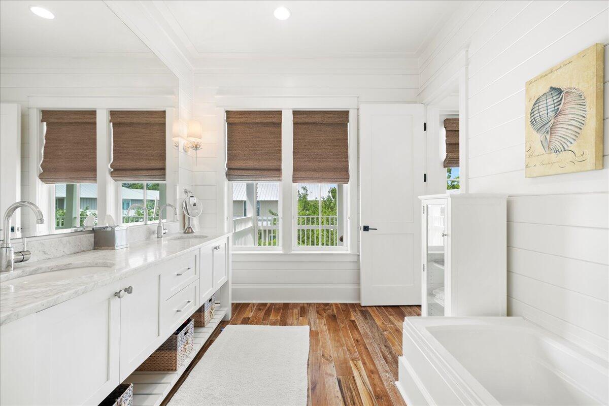 172 E Royal Fern Way