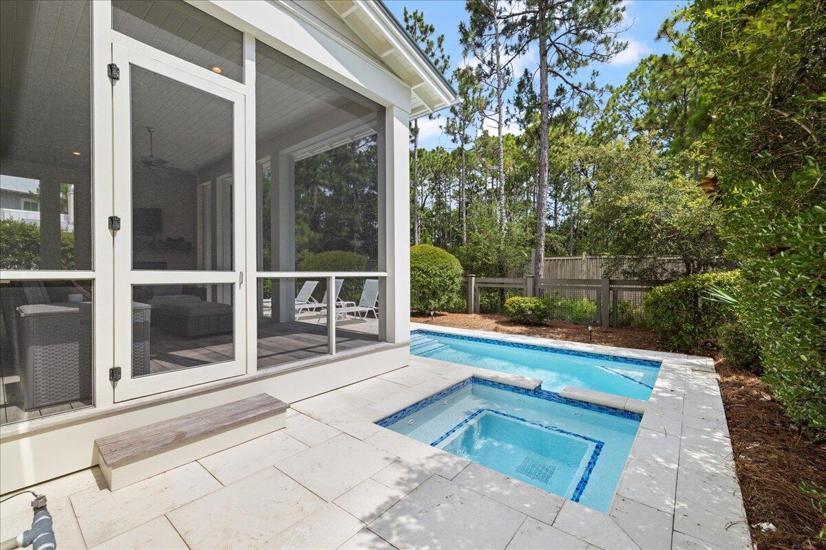 172 E Royal Fern Way