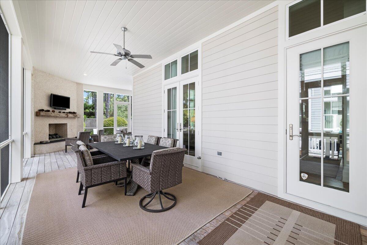 172 E Royal Fern Way