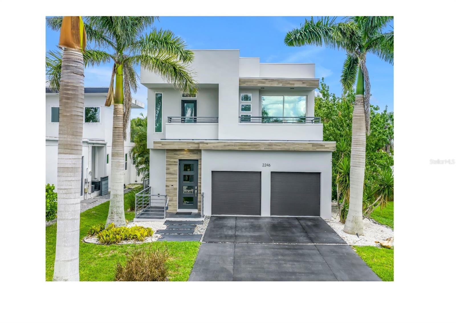 2246 FIESTA DR