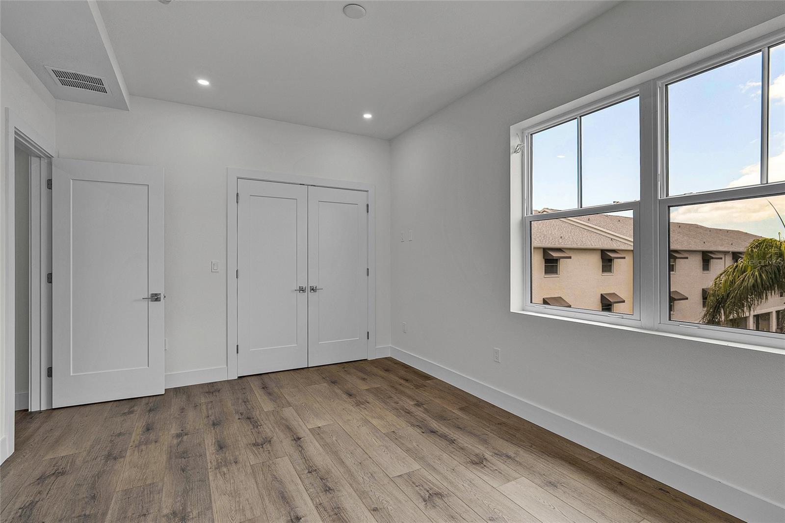 455 PINELLAS BAYWAY S #3B
