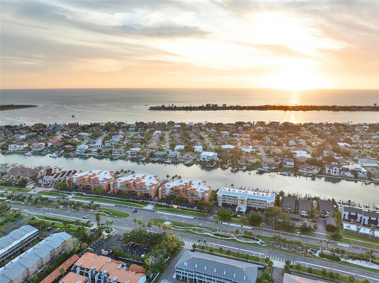 610 PINELLAS BAYWAY S #5202