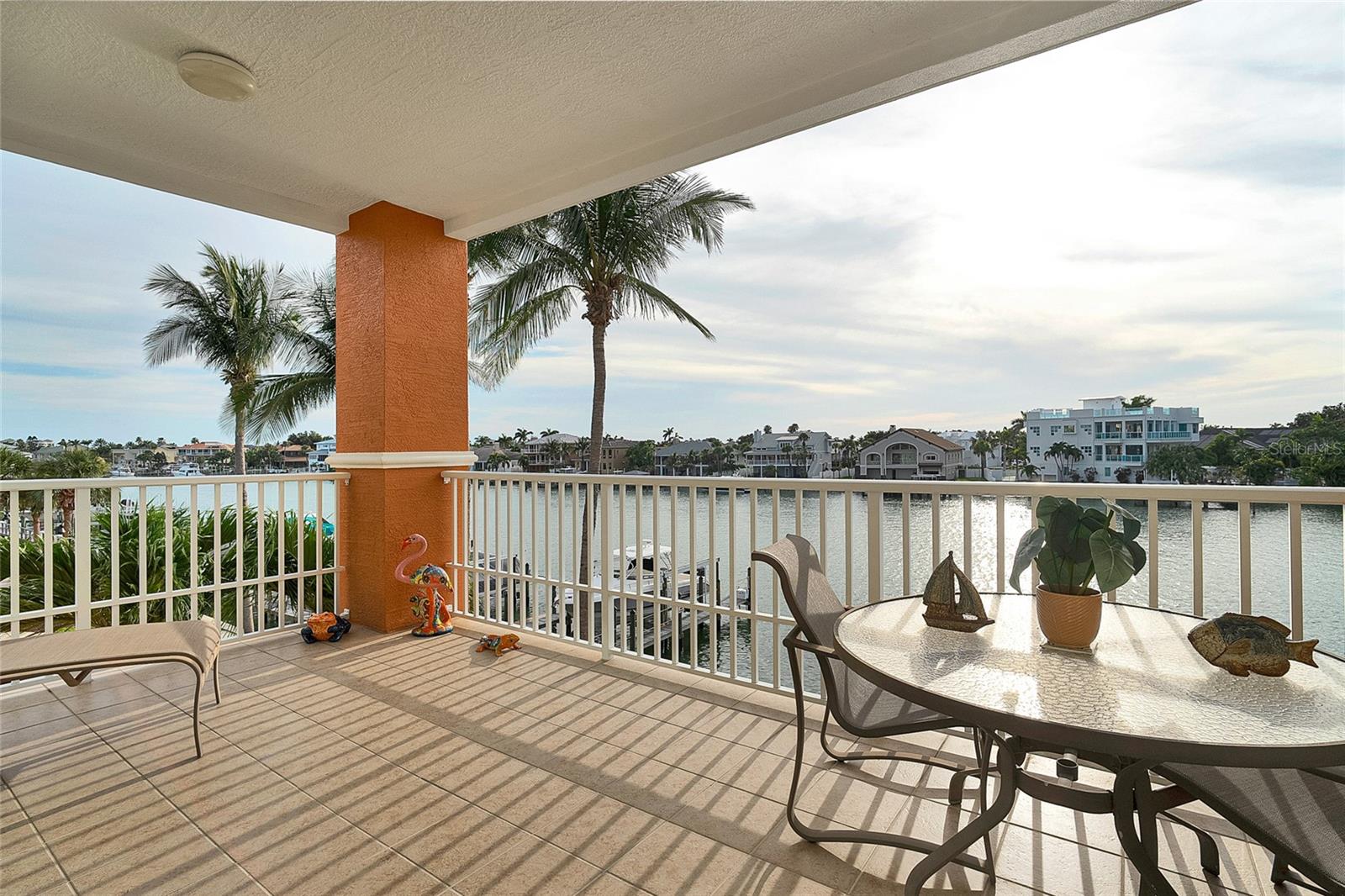 610 PINELLAS BAYWAY S #5202