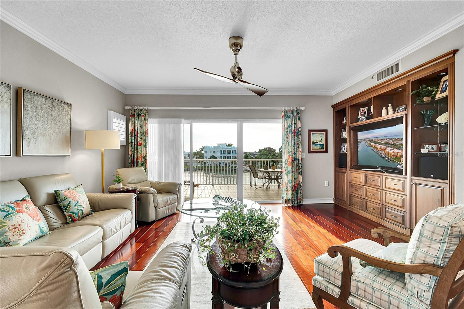 610 PINELLAS BAYWAY S #5202