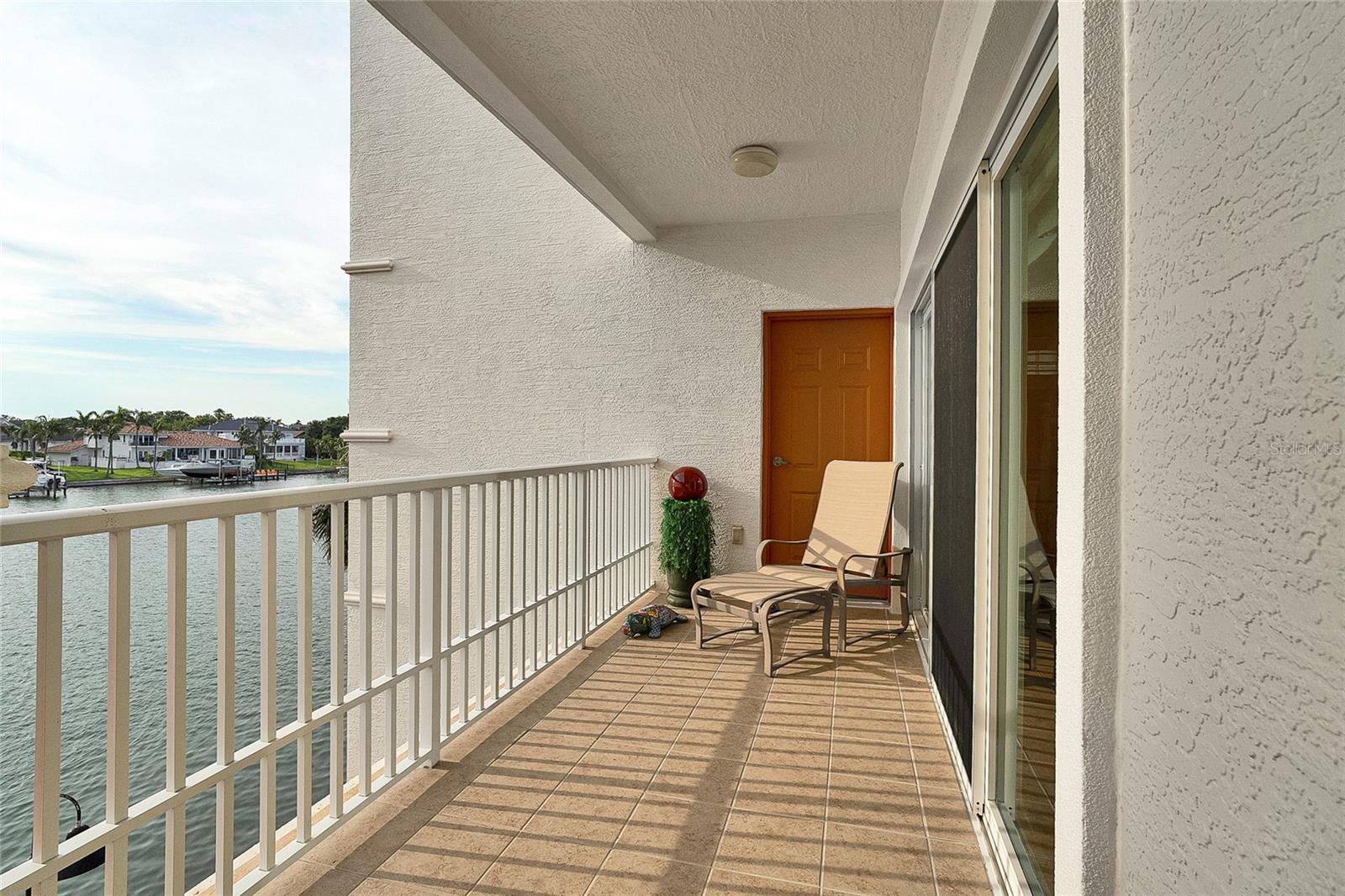 610 PINELLAS BAYWAY S #5202
