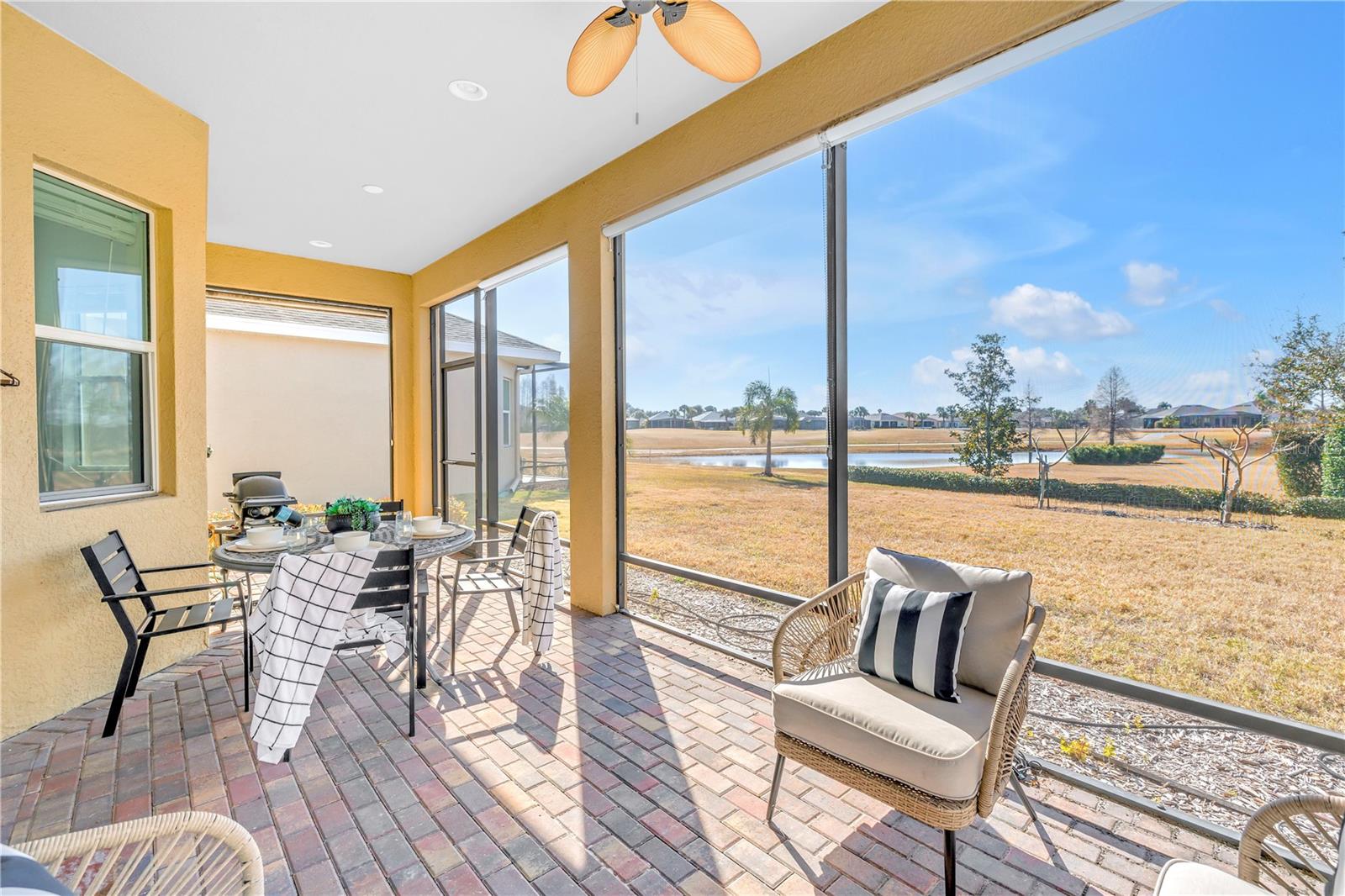 1841 PACIFIC DUNES DR