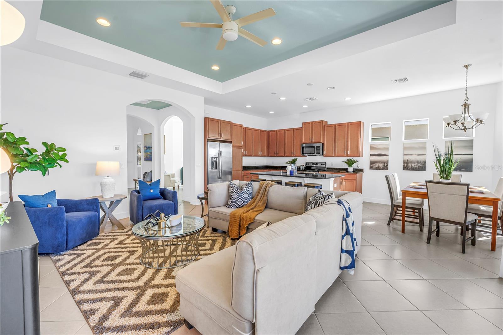 1841 PACIFIC DUNES DR