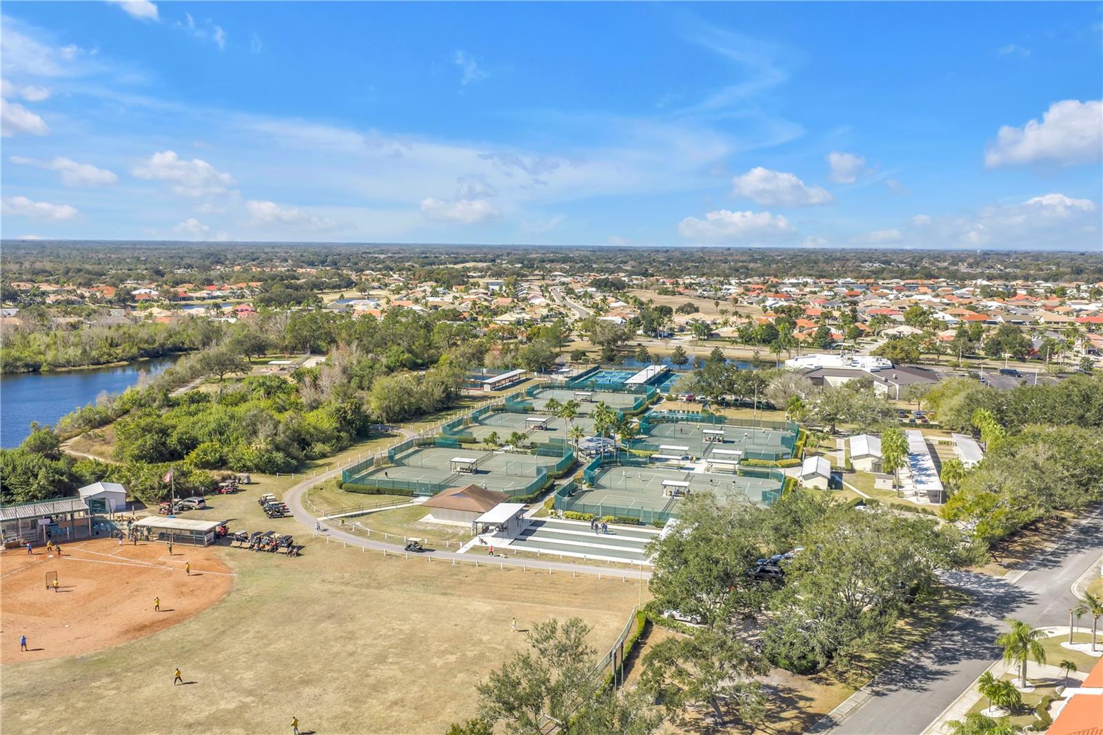 1841 PACIFIC DUNES DR