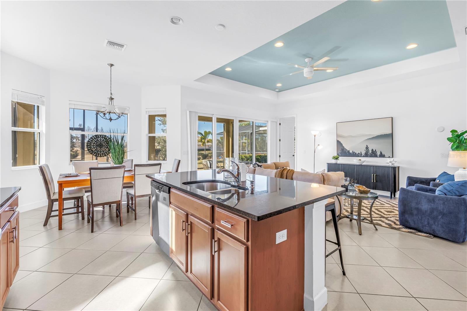 1841 PACIFIC DUNES DR