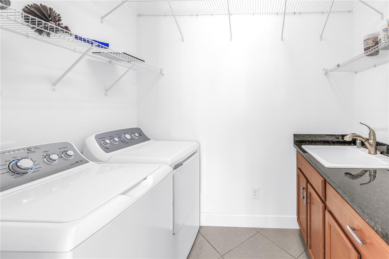 1841 PACIFIC DUNES DR