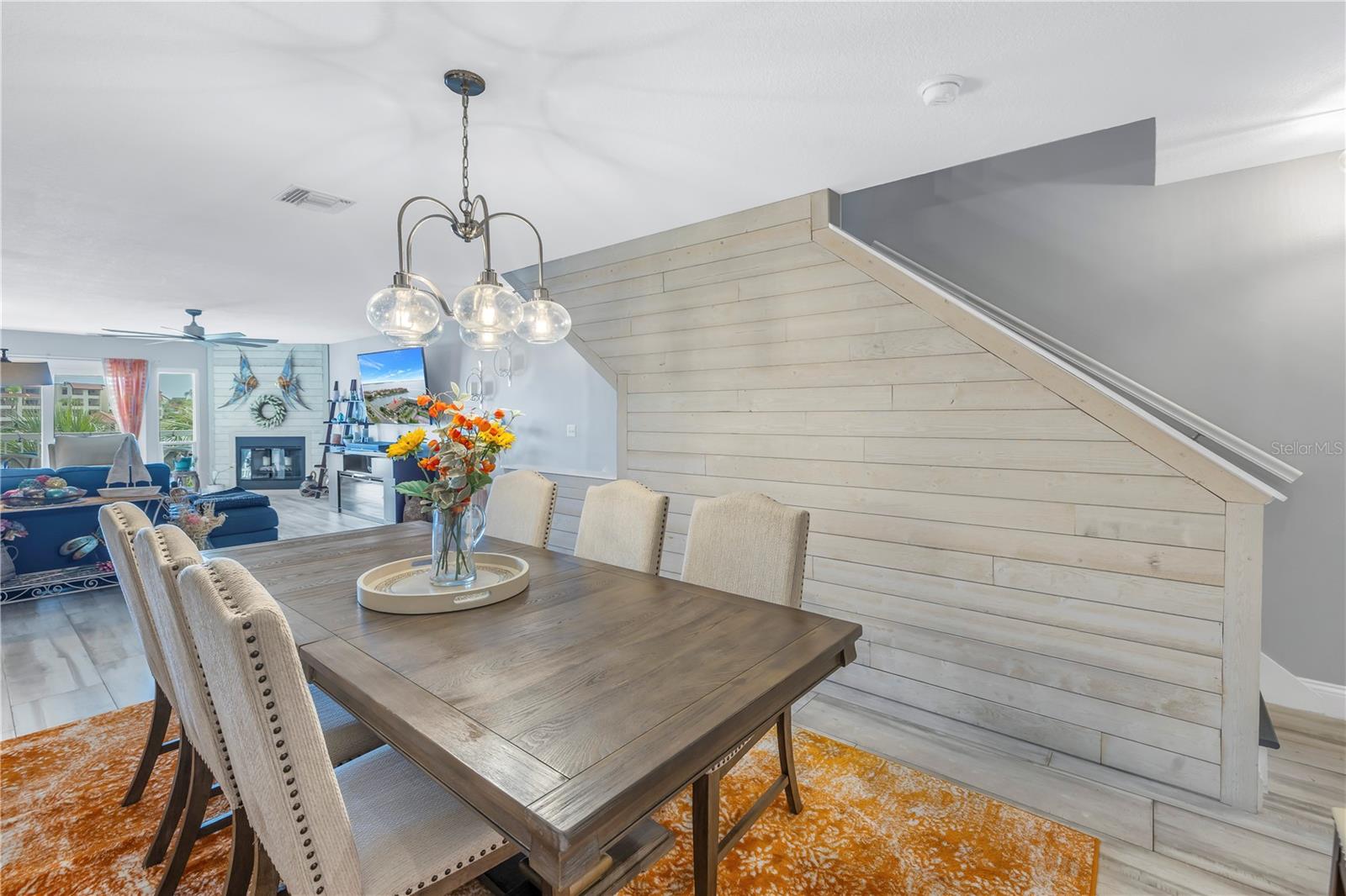 117 YACHT CLUB LN