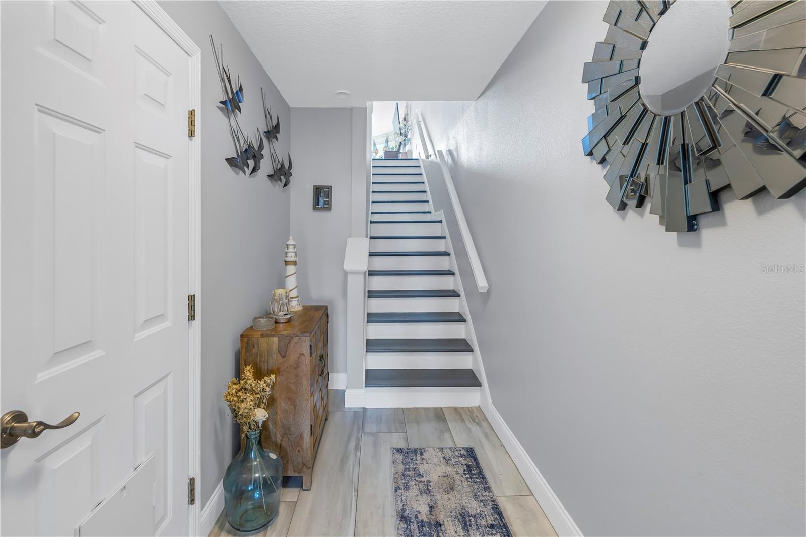 117 YACHT CLUB LN