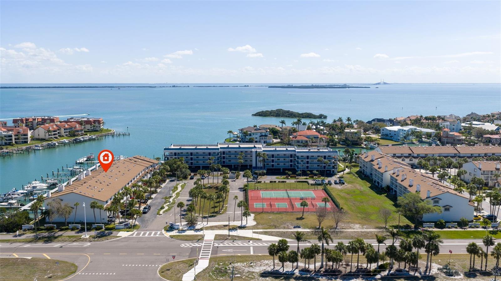 117 YACHT CLUB LN