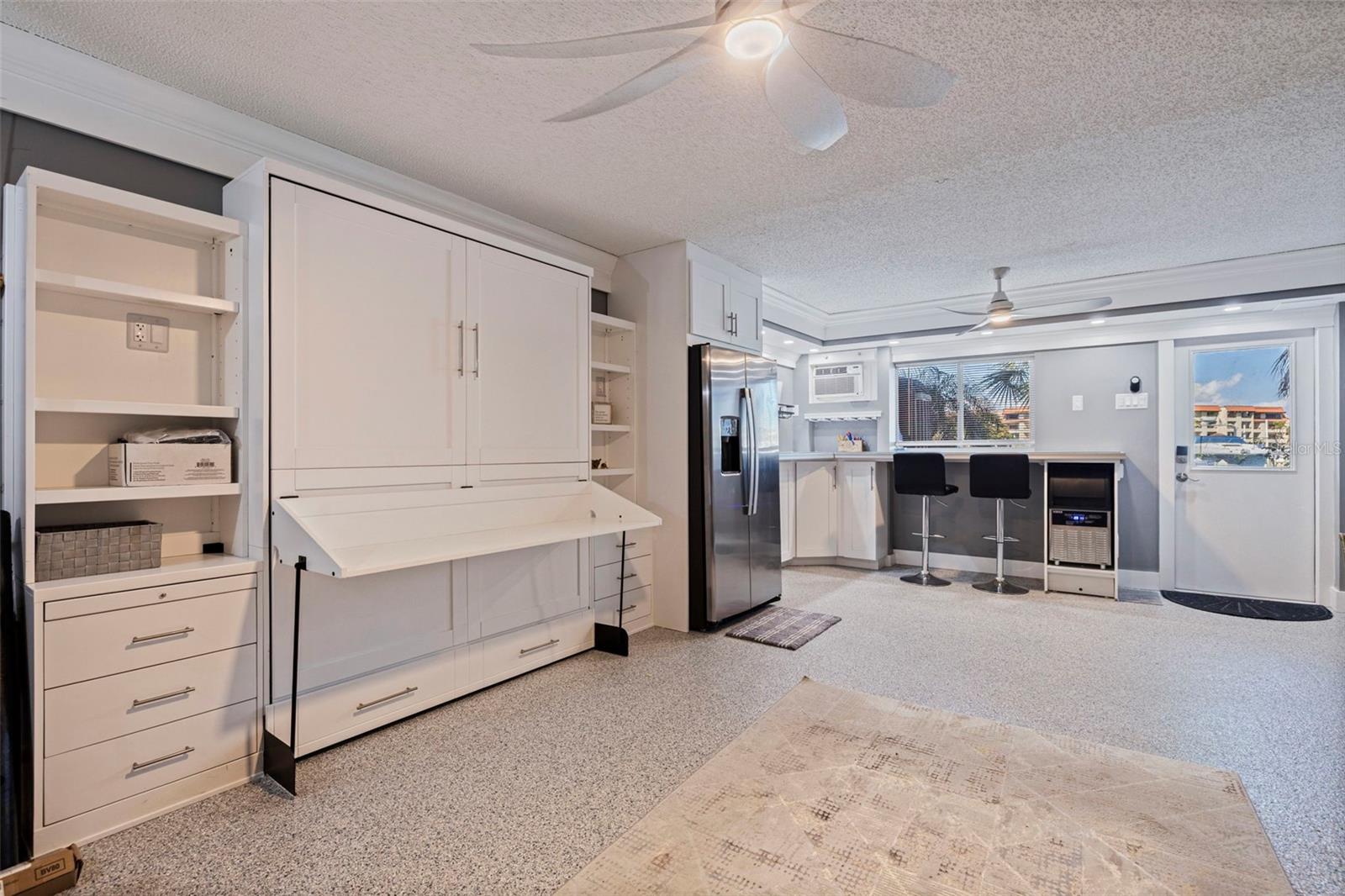 117 YACHT CLUB LN