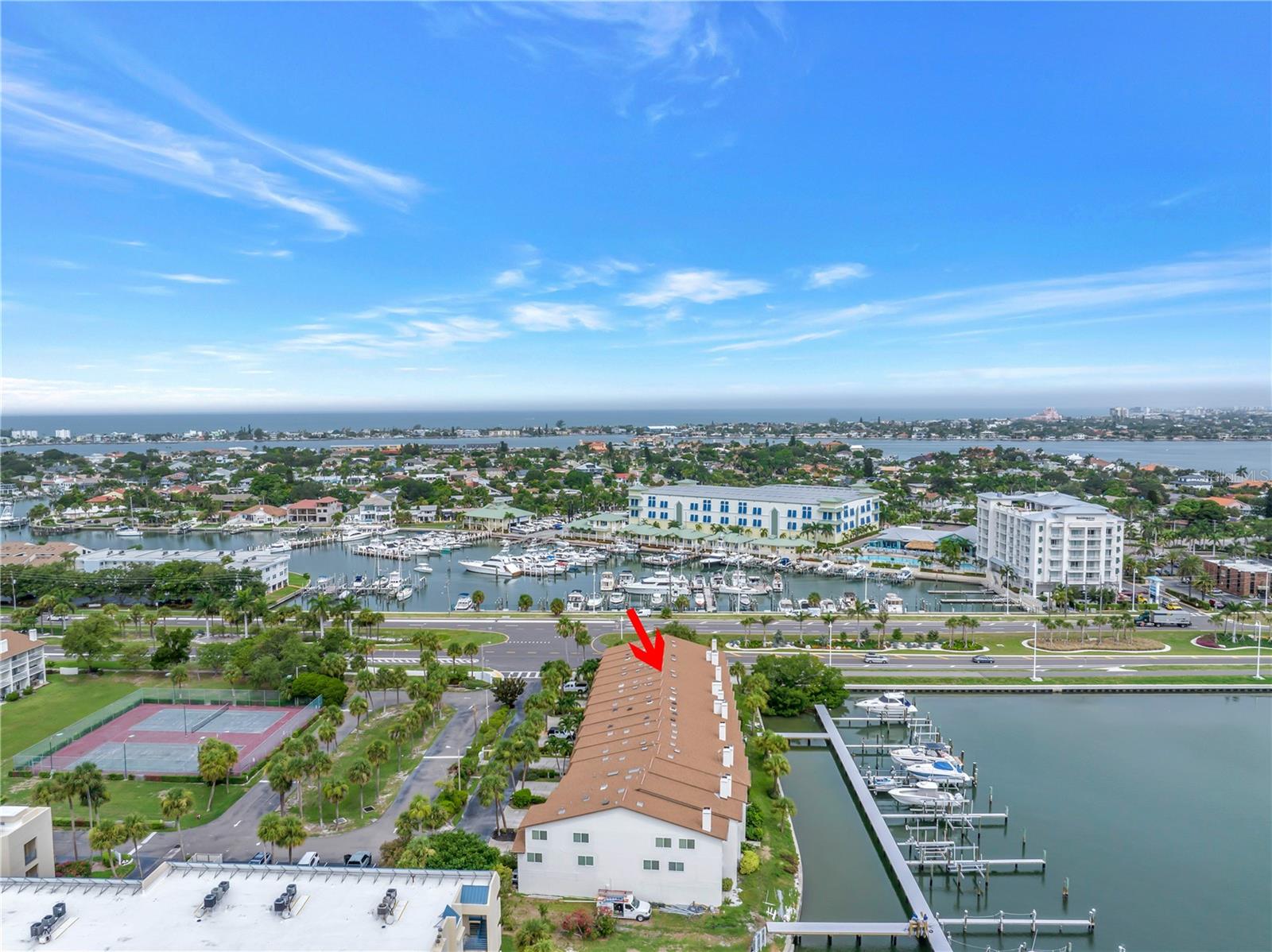 117 YACHT CLUB LN