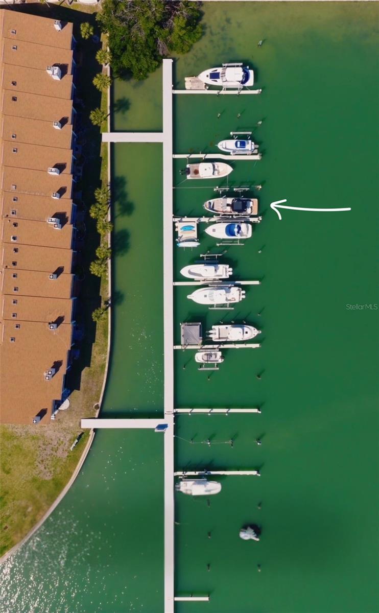 117 YACHT CLUB LN