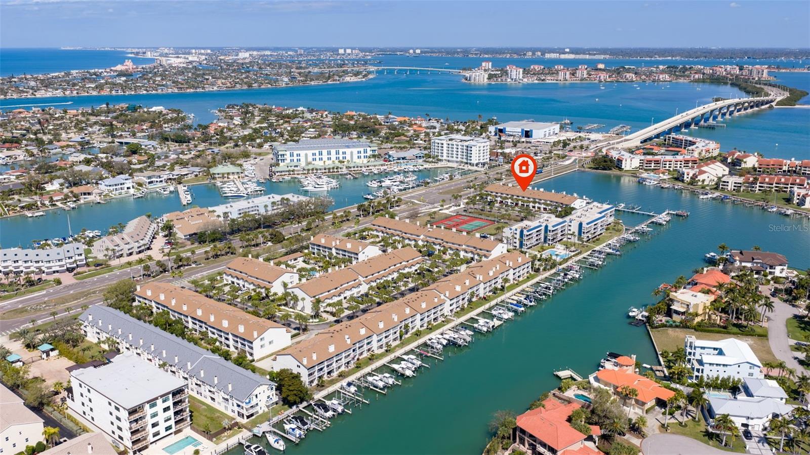117 YACHT CLUB LN