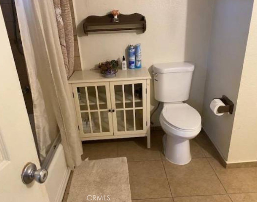 18722 Strathern Street