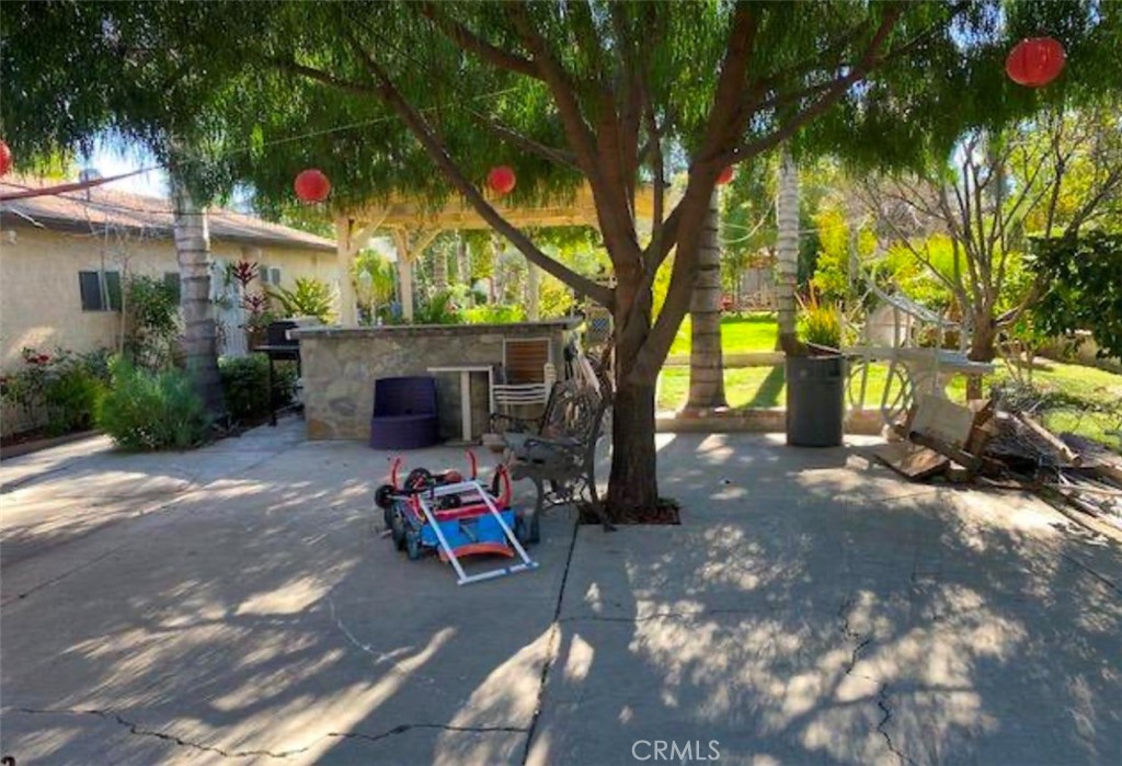 18722 Strathern Street