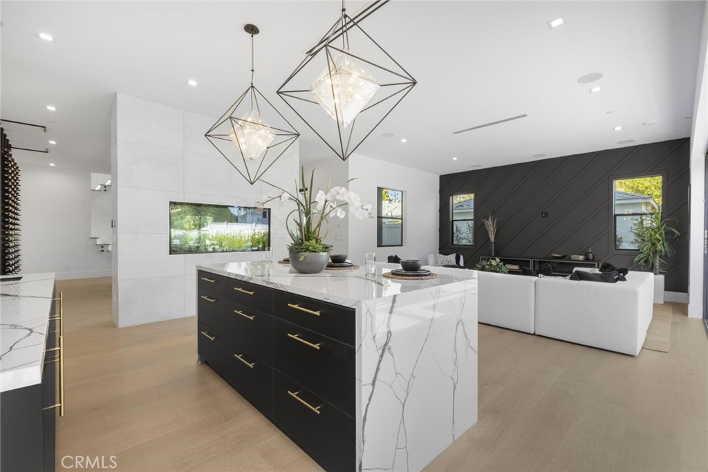 16706 Magnolia Boulevard