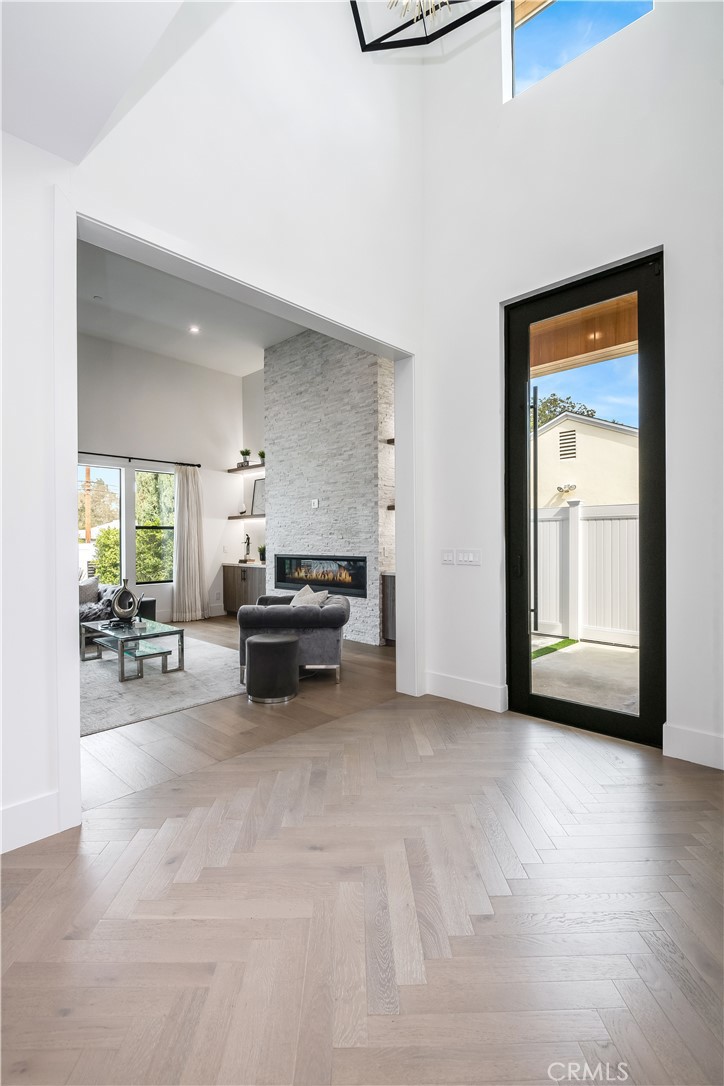 16706 Magnolia Boulevard