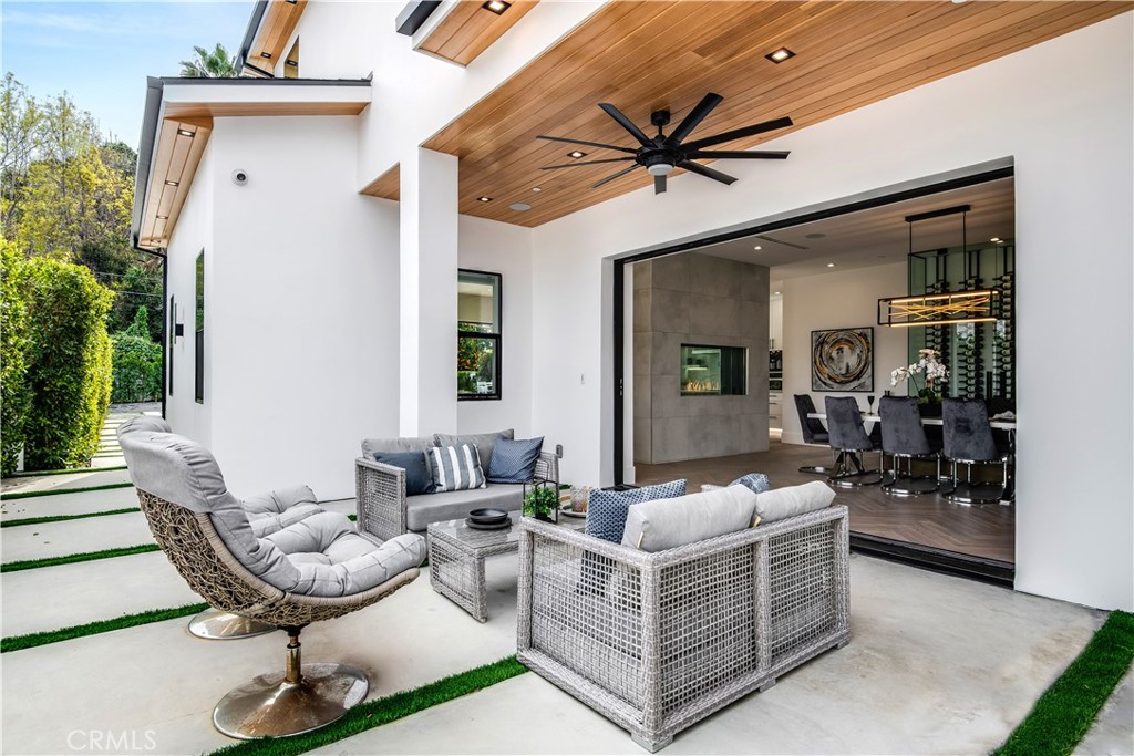16706 Magnolia Boulevard