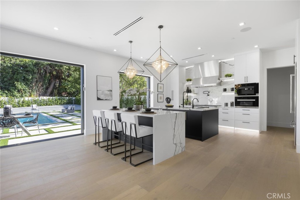 16706 Magnolia Boulevard