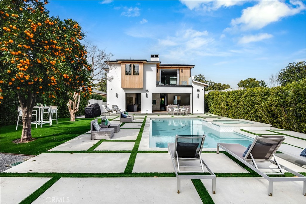 16706 Magnolia Boulevard