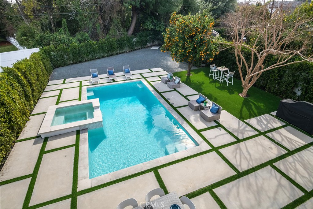 16706 Magnolia Boulevard