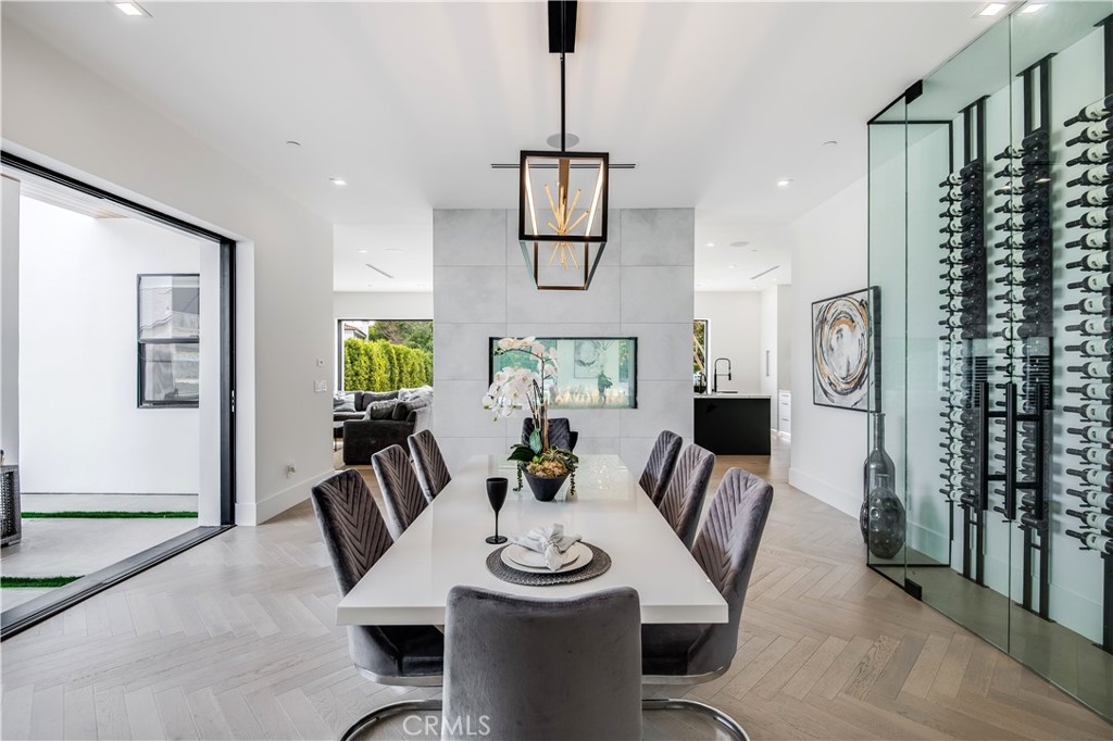 16706 Magnolia Boulevard