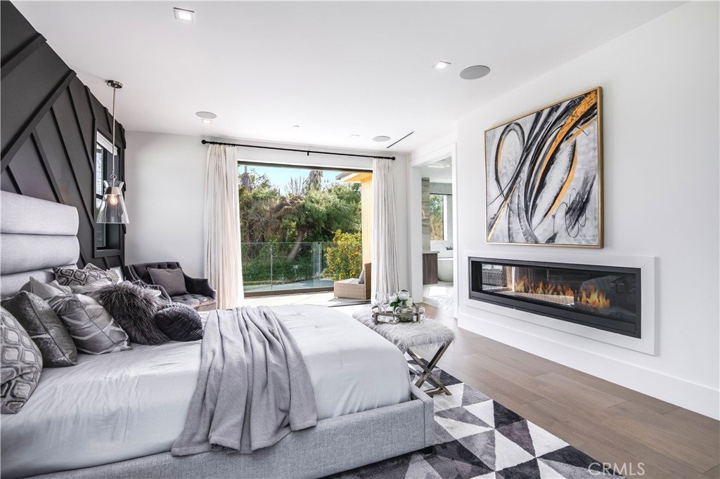 16706 Magnolia Boulevard