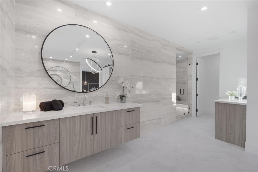 16706 Magnolia Boulevard