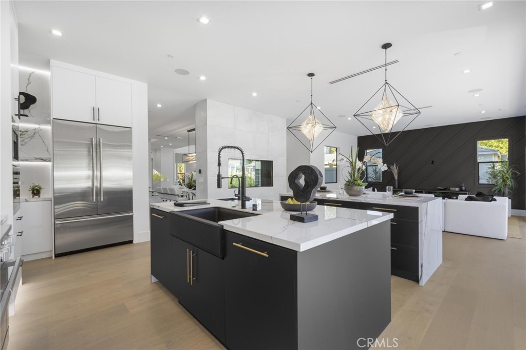 16706 Magnolia Boulevard