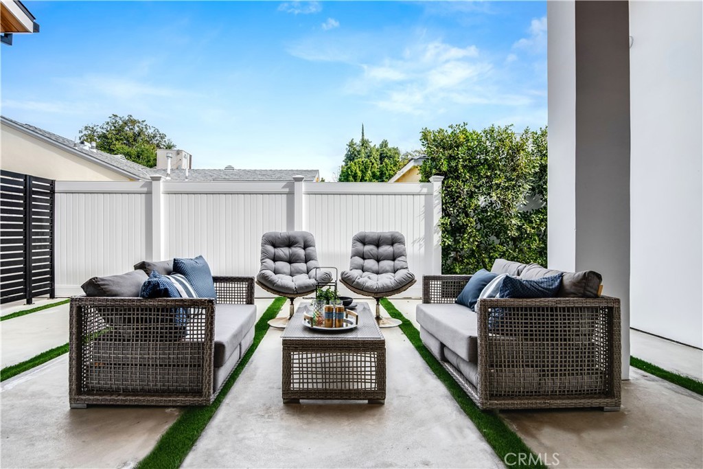 16706 Magnolia Boulevard