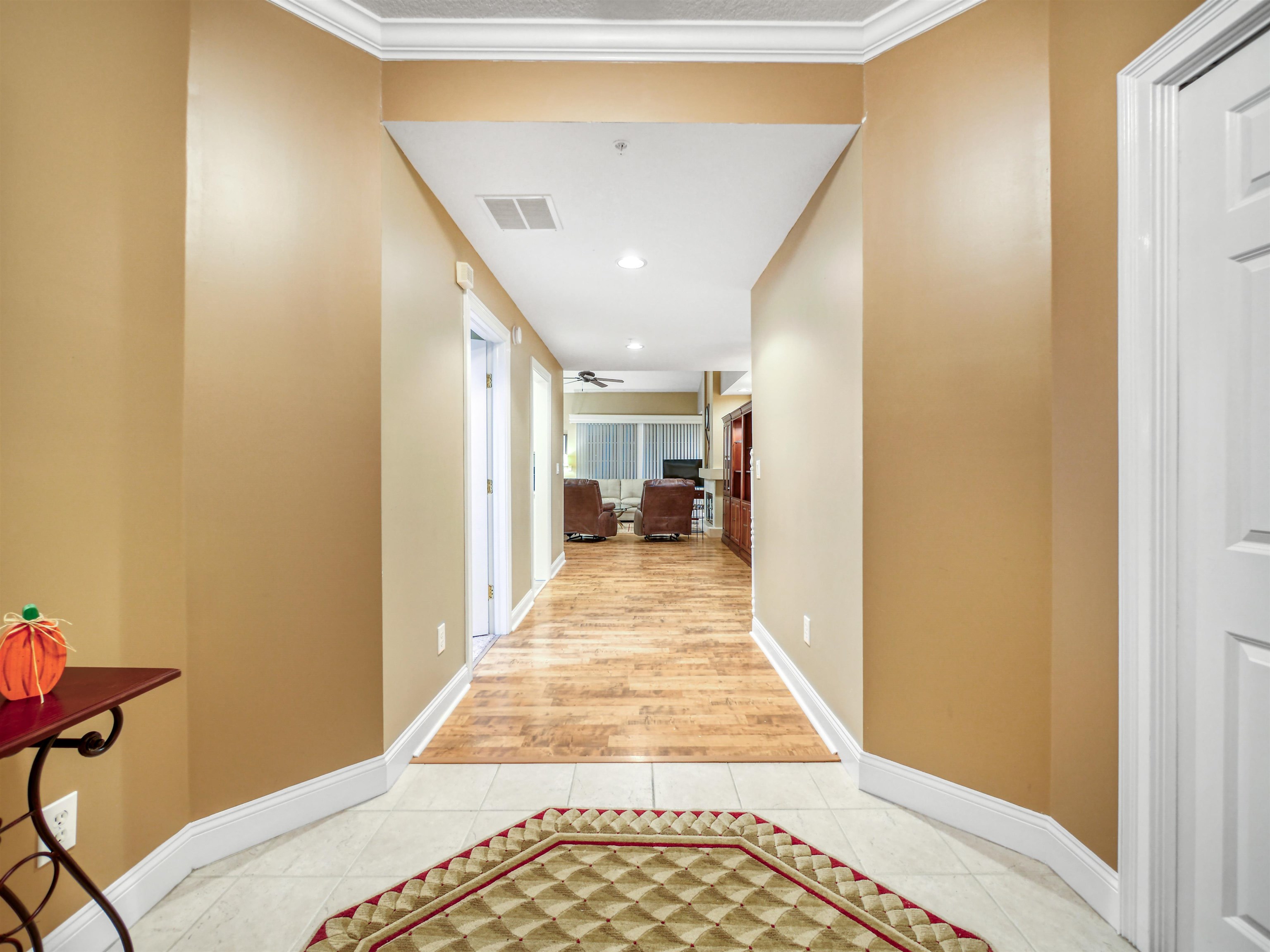 345 N Shore Circle Unit: 1211
