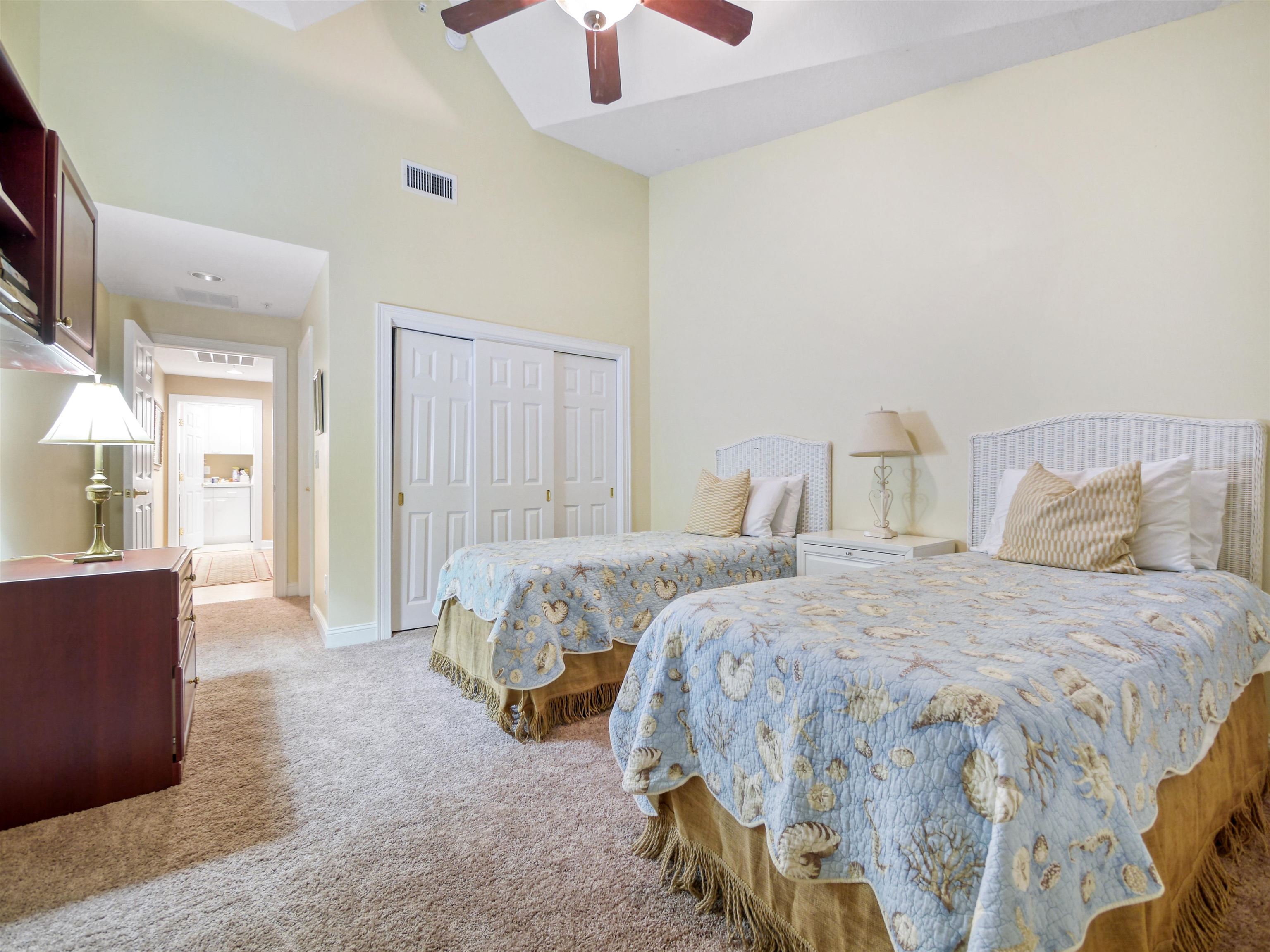 345 N Shore Circle Unit: 1211