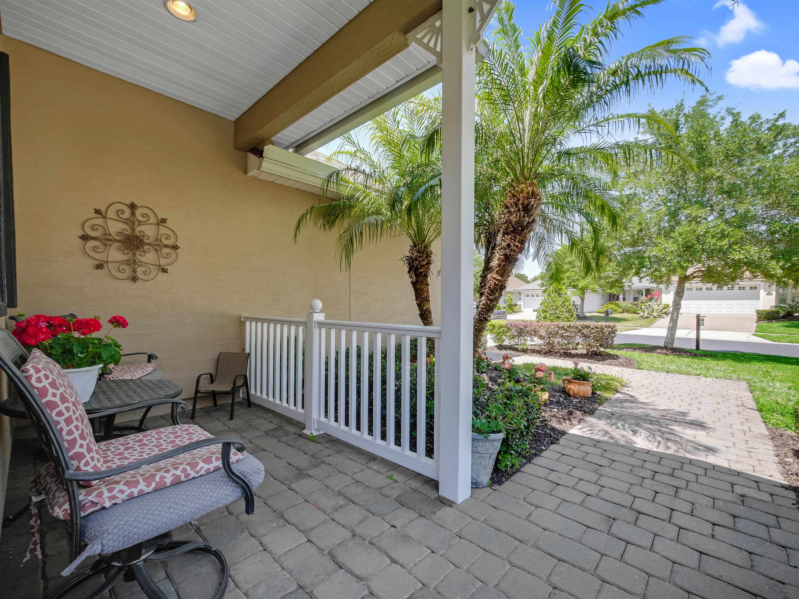 909 Hazeltine Ct