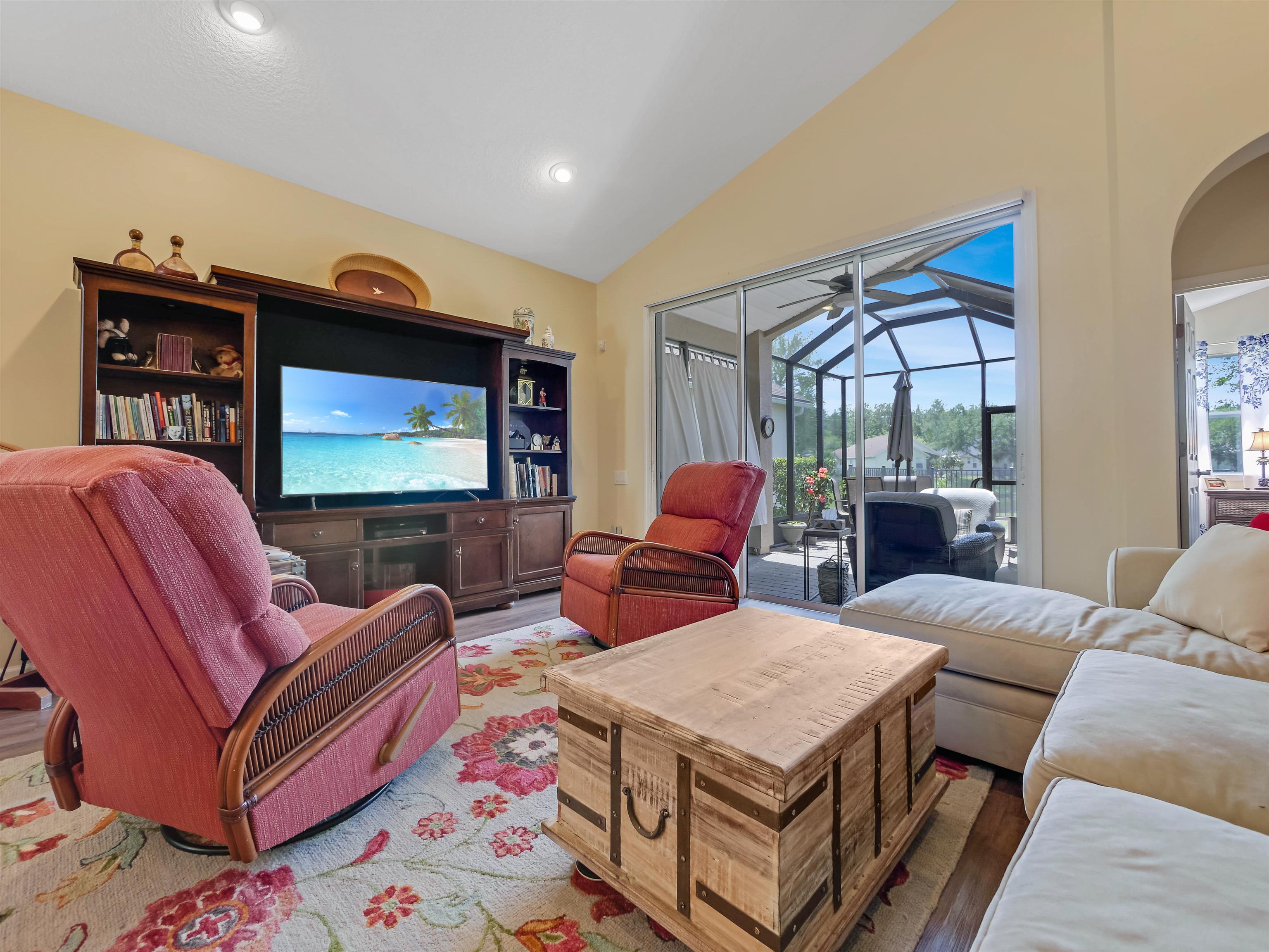 909 Hazeltine Ct