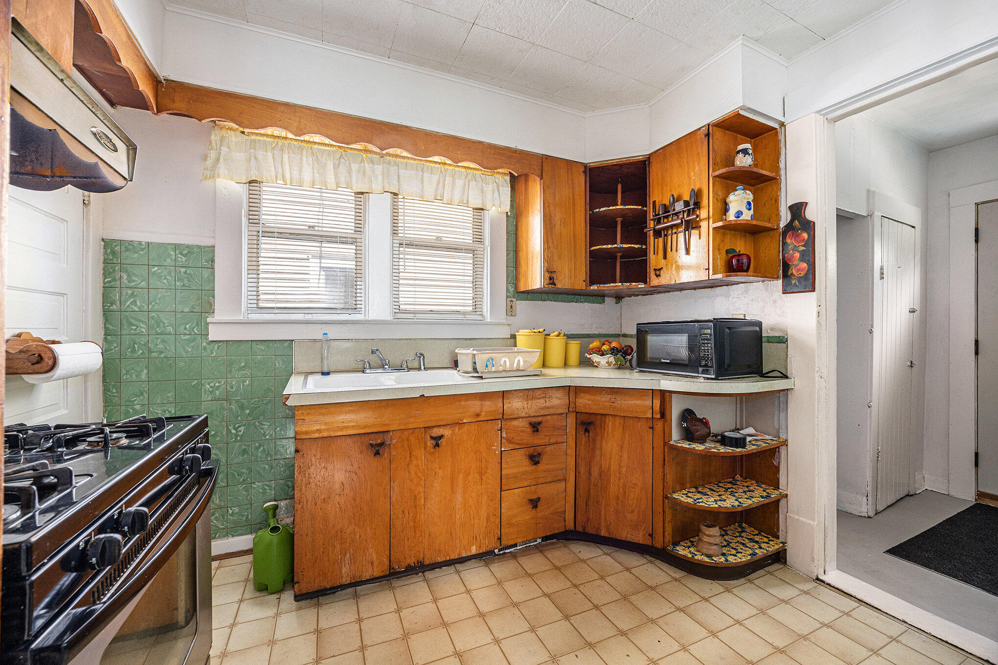 444 Barth Avenue SE