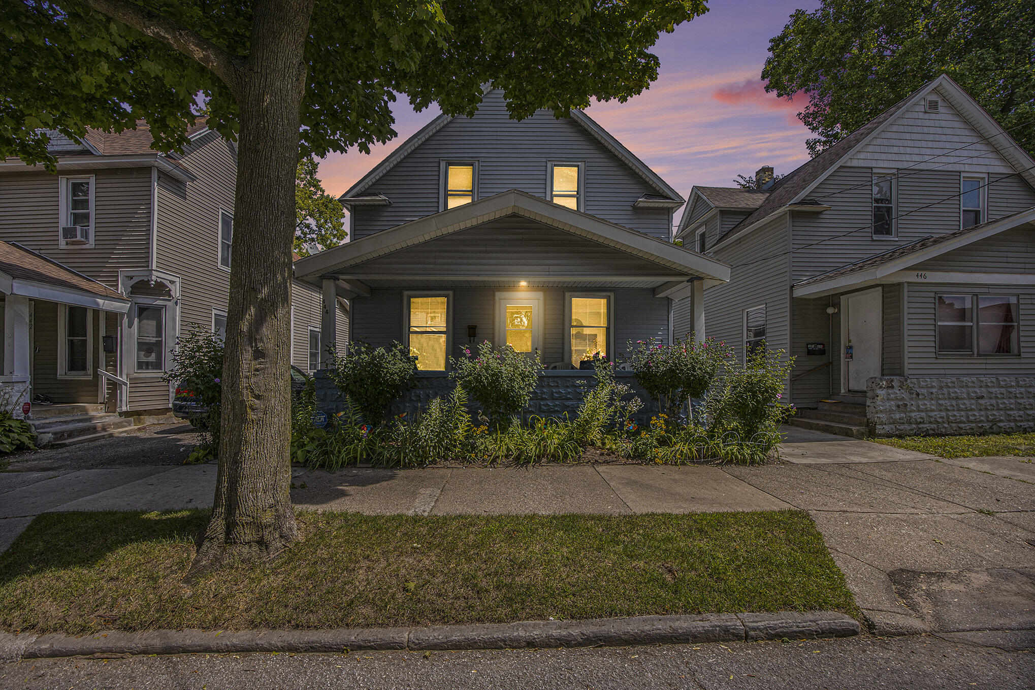 444 Barth Avenue SE