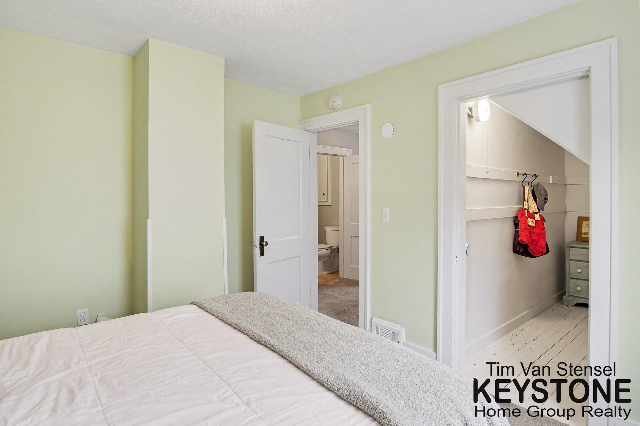 1117 Powers Avenue NW