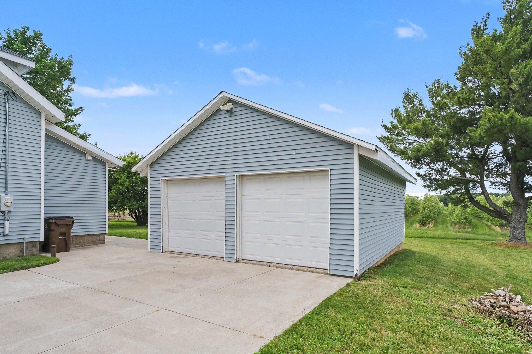 4331 10 Mile Road NW