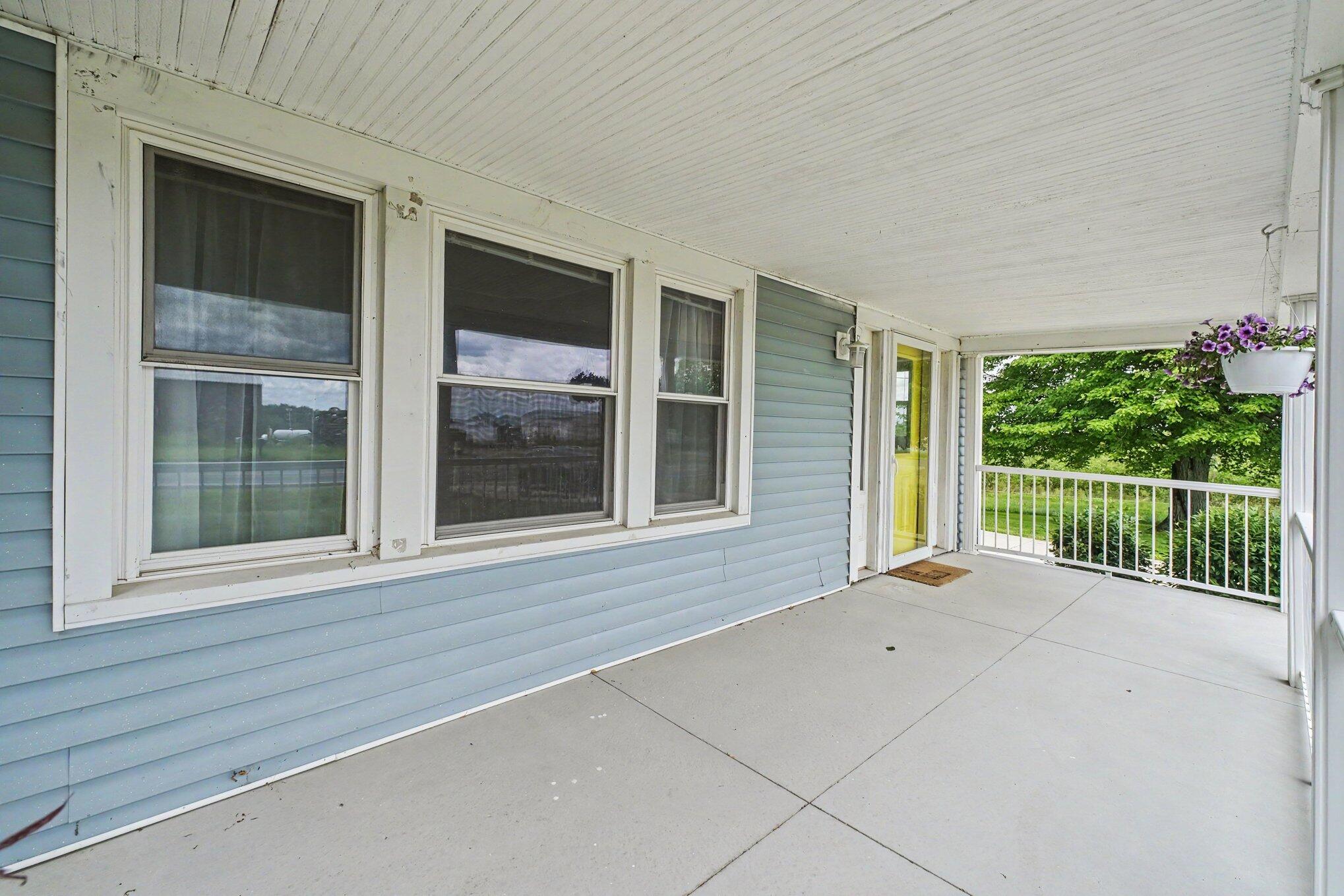 4331 10 Mile Road NW