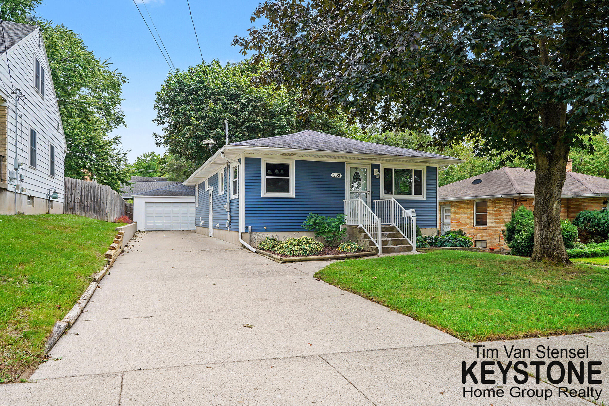 502 Tuttle Avenue NE