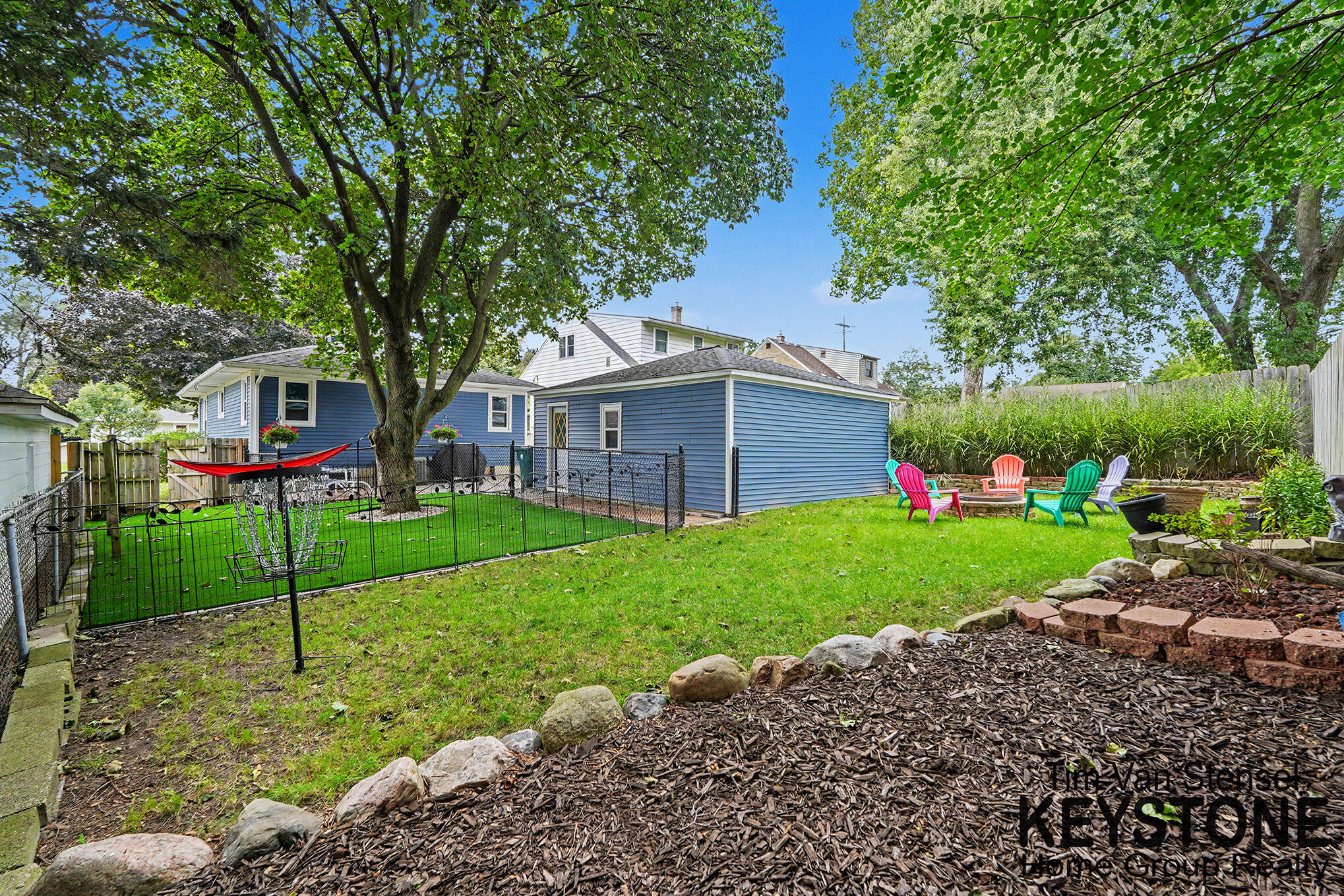502 Tuttle Avenue NE